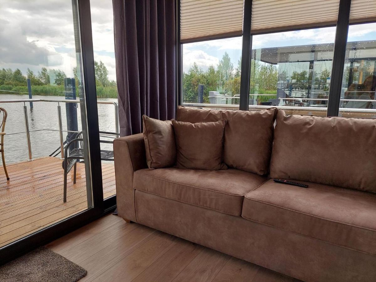 Hotel Luxury Houseboat In Volendam Marina Exterior foto
